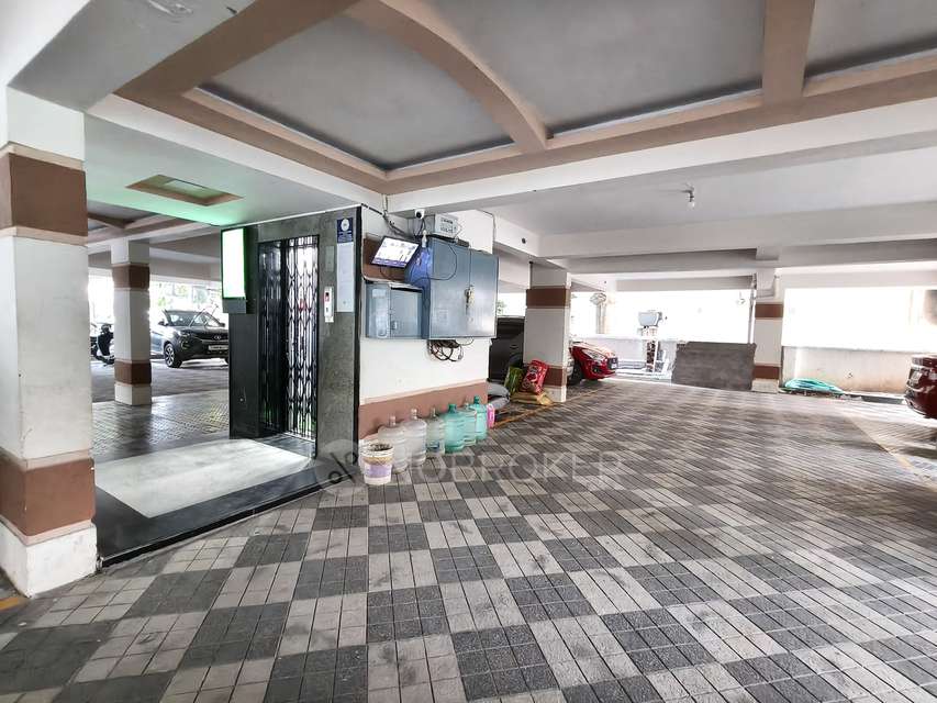 2 BHK Flat In Concrete Sarigama For Sale  In Manikonda