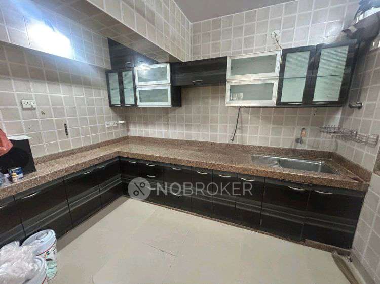 3 BHK Flat In Sapta Ratna Tower for Rent  In Sunder Nagar,