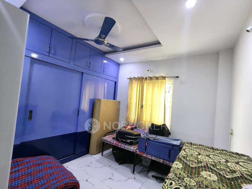 2 BHK Flat In Sm Sai Hills For Sale  In Manikonda