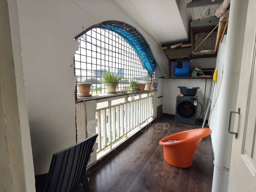 2 BHK Flat In Sm Sai Hills For Sale  In Manikonda