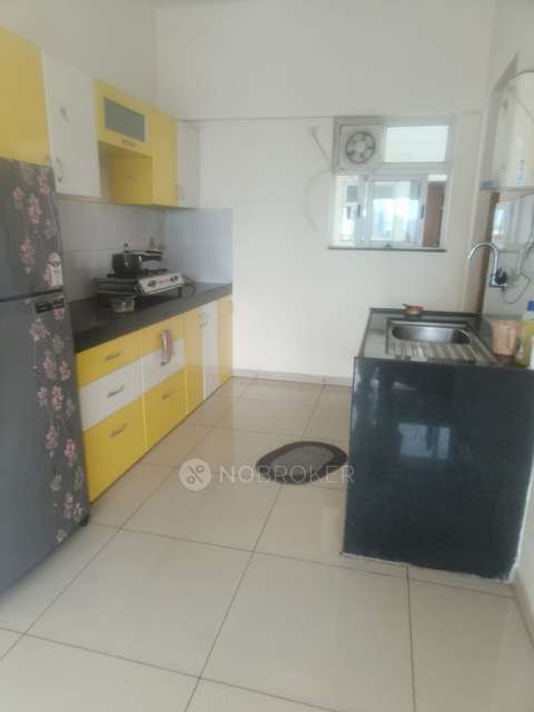 2 BHK House for Rent  In The Crown Greens - Old Building