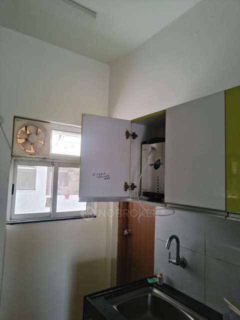 2 BHK House for Rent  In The Crown Greens - Old Building