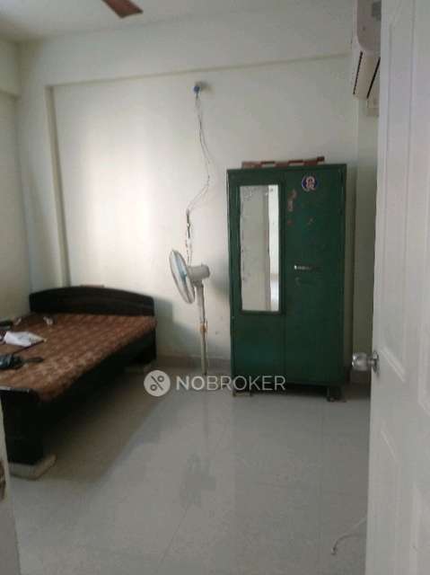 3 BHK Flat In  Temple Waves For Sale  In Irandankattalai