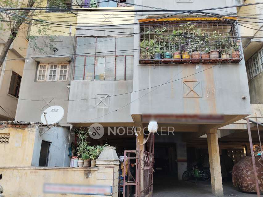 2 BHK Flat In Krishna Leela Arcade For Sale  In Seethaphalmandi Rd