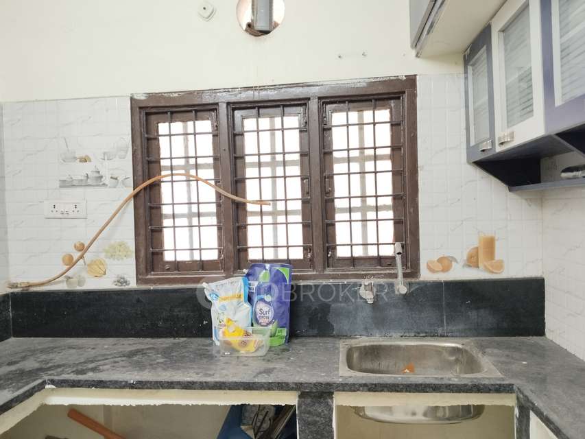 2 BHK Flat In Krishna Leela Arcade For Sale  In Seethaphalmandi Rd