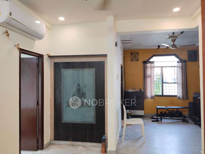 2 BHK Flat In Krishna Leela Arcade For Sale  In Seethaphalmandi Rd