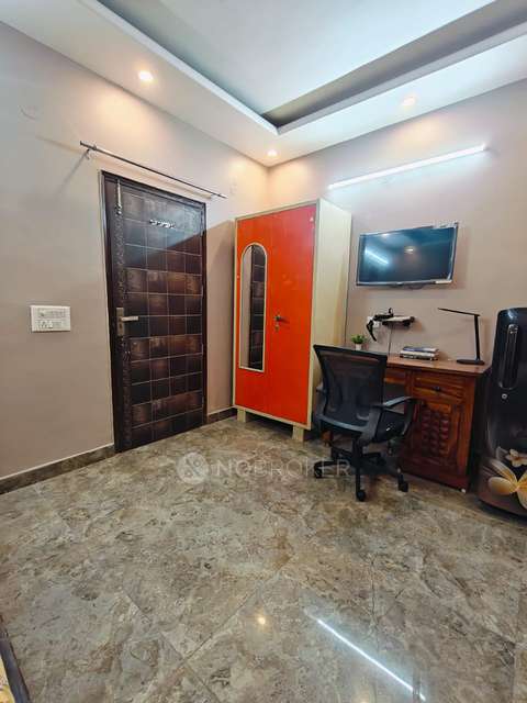 PG for Anyone in  Sector 43