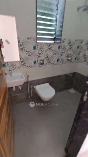 2 BHK Flat For Sale  In Borivali West