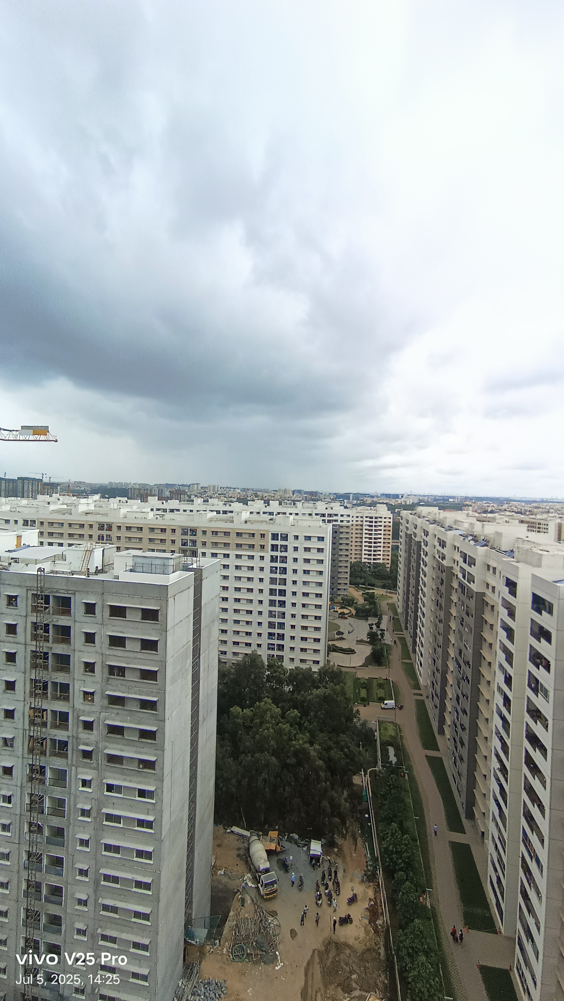 S And M Art Apartment