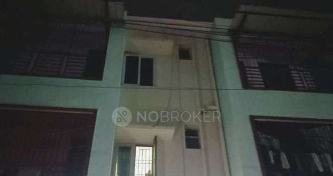 2 BHK Flat In Karan Apartments For Sale  In Mudichur