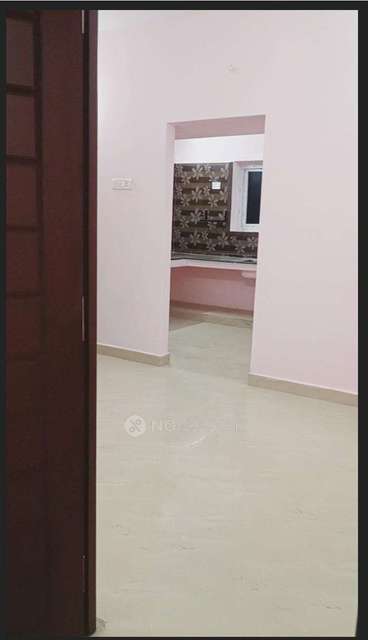 2 BHK Flat In Karan Apartments For Sale  In Mudichur