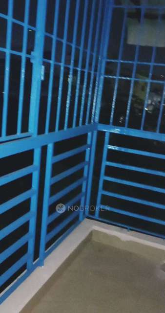 2 BHK Flat In Karan Apartments For Sale  In Mudichur