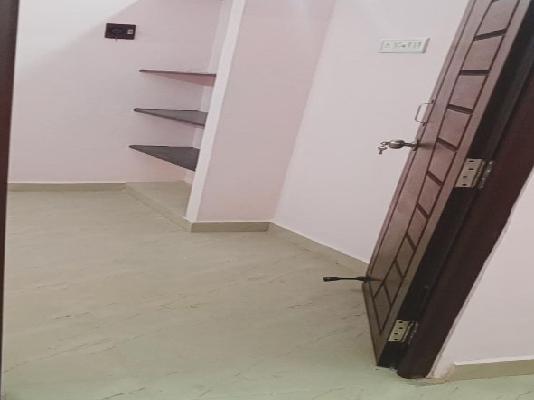 2 BHK Flat In Karan Apartments For Sale  In Mudichur