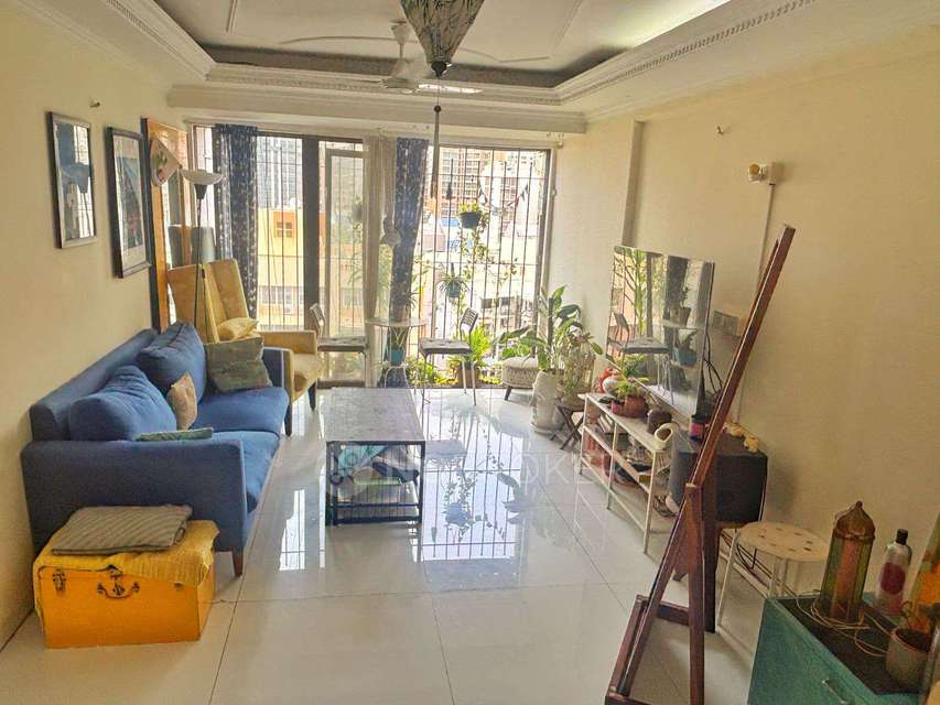 Single Room for Male In 2 BHK  In Apartment In Andheri West