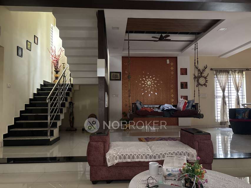 4+ BHK House For Sale  In Pillaganahalli