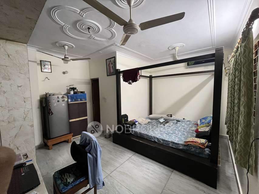 2 BHK House for Rent  In Chittaranjan Park