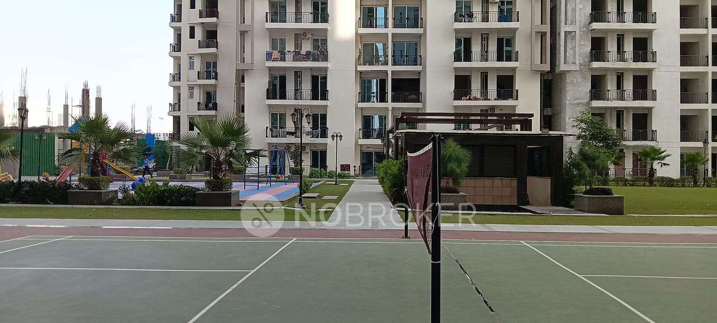 3 BHK Flat In Sikka Karnam Greens For Sale  In Sector 143b, Sector 143b, Noida