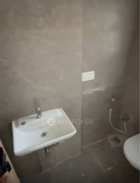 1 BHK Flat In Prime The Pearl For Sale  In Borivali West