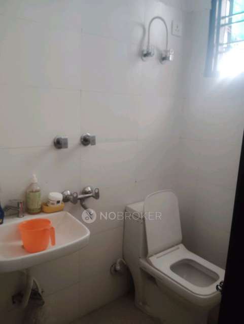 2 BHK Flat In Hariom Apartment For Sale  In Sector 105