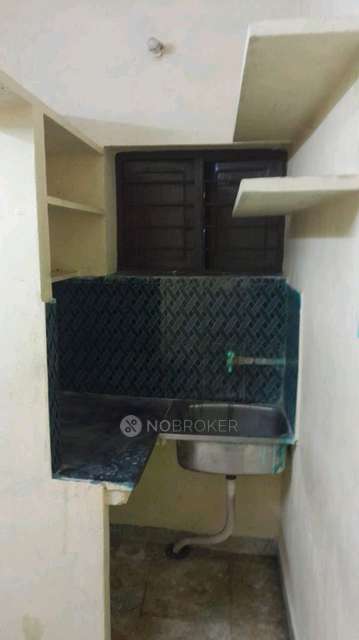 1 RK House for Rent  In 3669+8mh, Nehru Street Lane, Anna Nedum Pathai, Avvai Nagar, Choolaimedu, Chennai, Tamil Nadu 600094, India