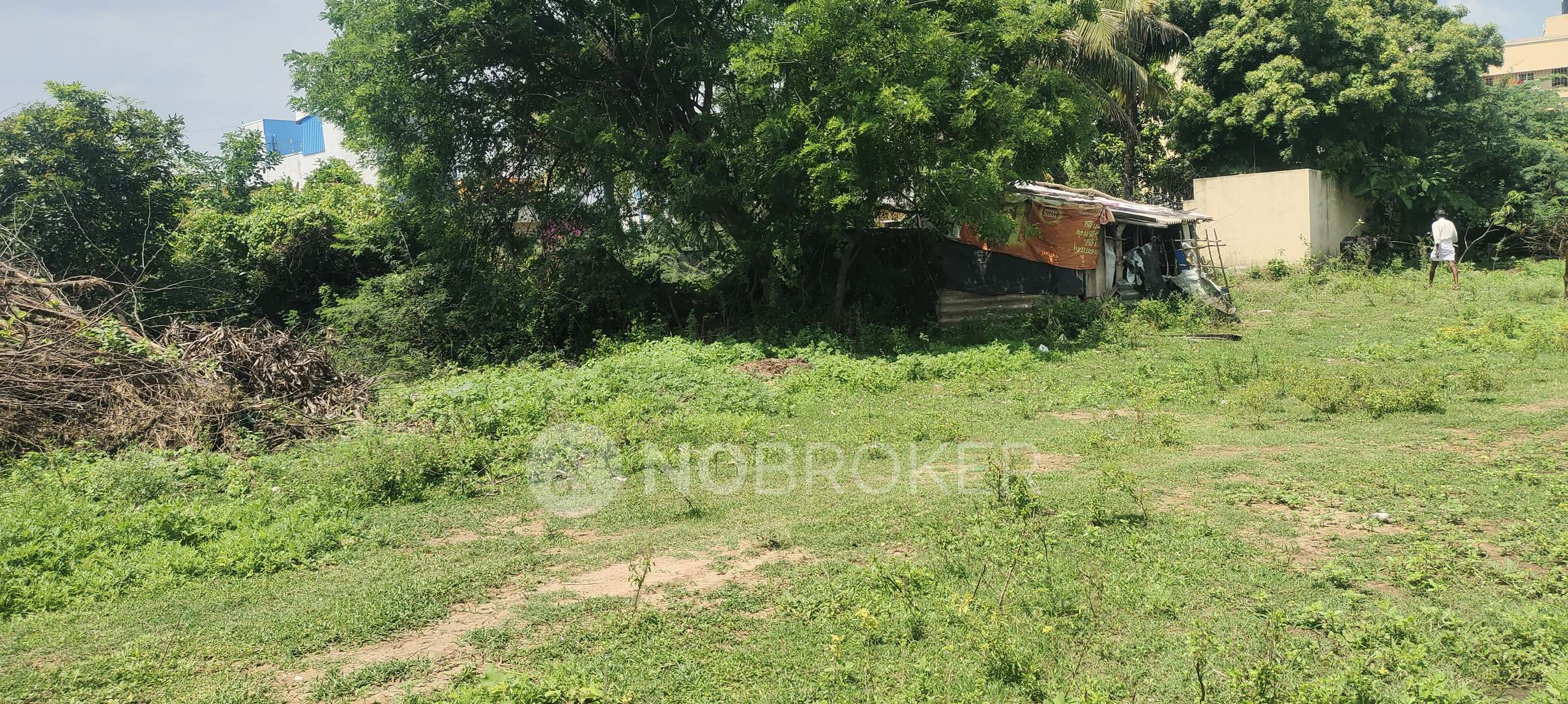 Plot For Sale  In Perungalathur