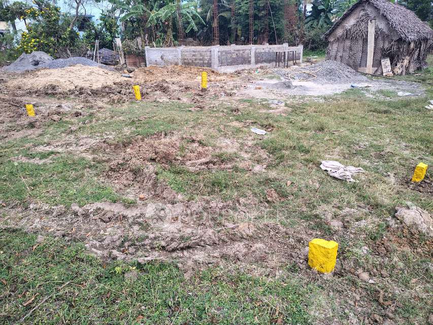 Plot For Sale  In Perungalathur
