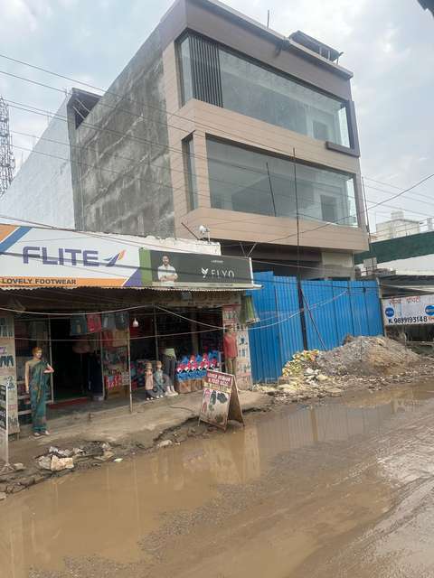 Showroom in Bhondsi, Gurgaon for Rent 