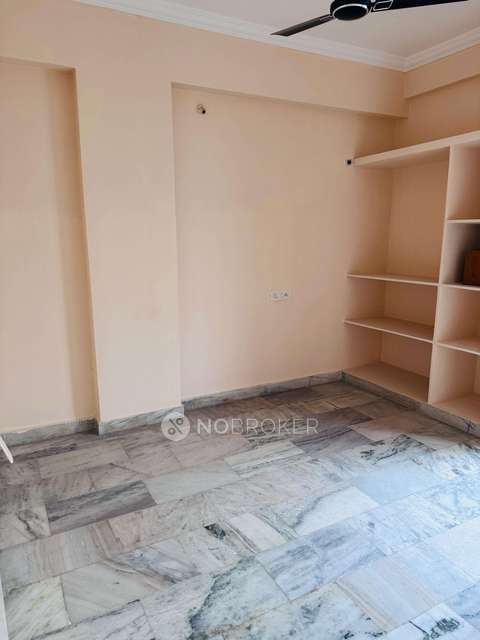 3 BHK Flat In Sree Enclave Apartments For Sale  In Kothapet