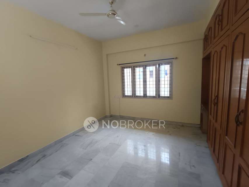 2 BHK Flat In Ram Niwas  For Sale  In Amberpet