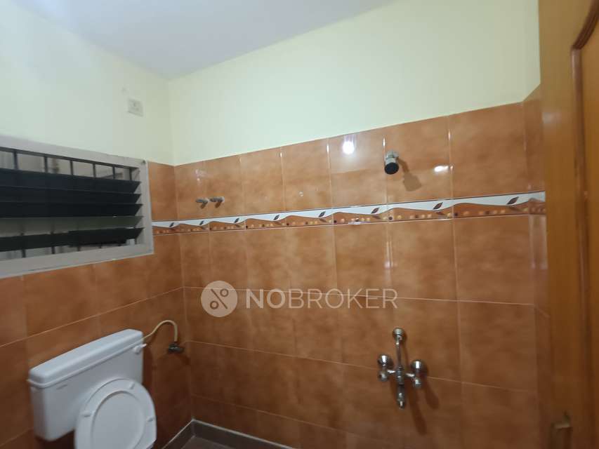 2 BHK Flat In Ram Niwas  For Sale  In Amberpet