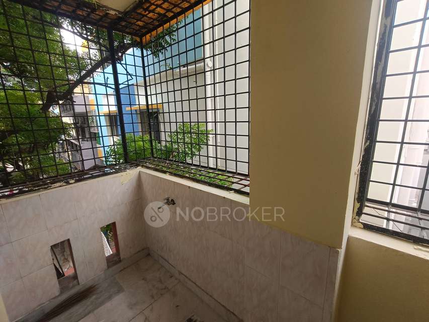 2 BHK Flat In Ram Niwas  For Sale  In Amberpet