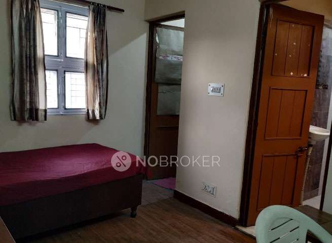 1 RK Flat for Rent  In Sector 16