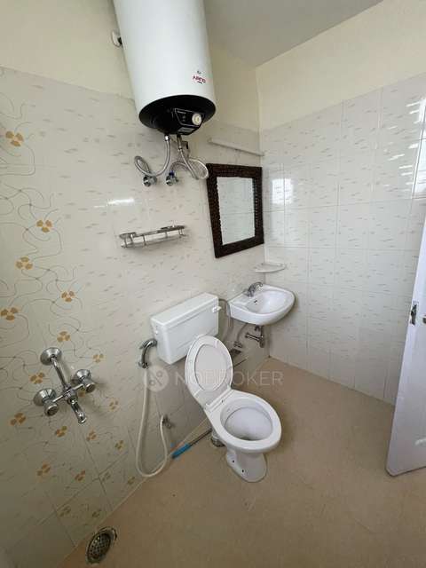 2 BHK Flat In Shree Vardhman Mantra For Sale  In Sector-67