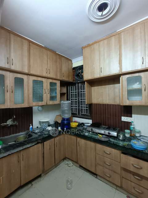 2 BHK Flat In Galaxy Apartments, Palam For Sale  In Mahavir Enclave