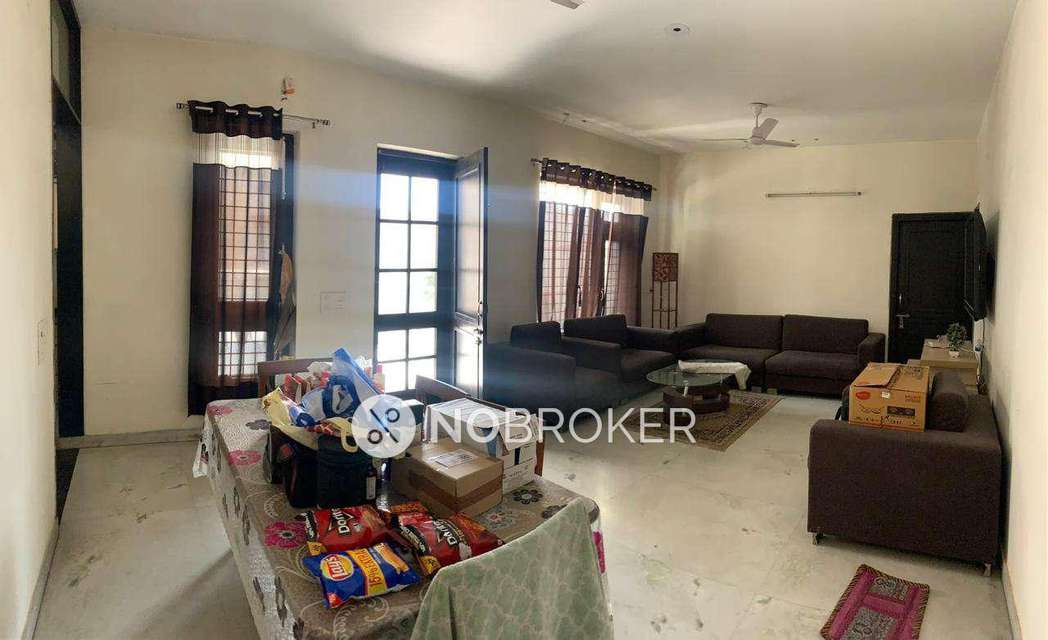4+ BHK Flat For Sale  In Sector 46