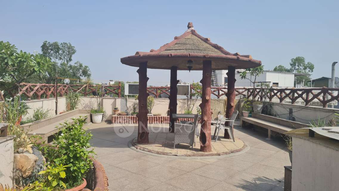 4 BHK Flat For Sale  In Greater Kailash