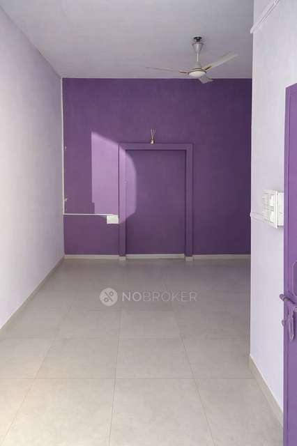 Shop in Gautam Nagar Rd, Delhi for Rent 