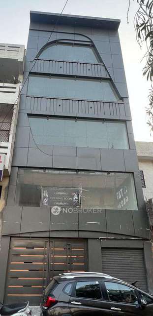 Showroom in Krishna Nagar, Delhi for sale 
