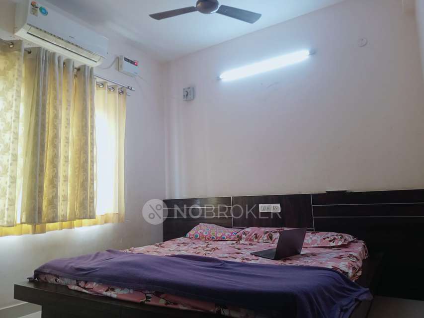 2 BHK Flat In Isha Gayatri, Kolapakkam For Sale  In Kolapakkam