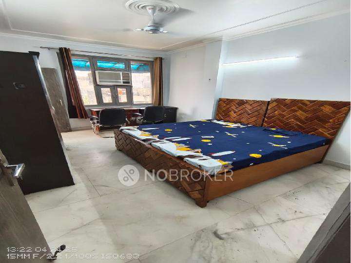 1 RK Flat In Standalone For Sale  In Old Rajinder Nagar