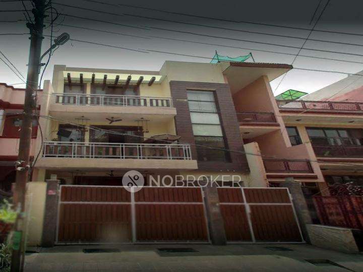 PG for Girls in Sector 62