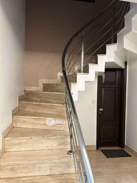 4 BHK Flat For Sale  In Safdarjung Enclave