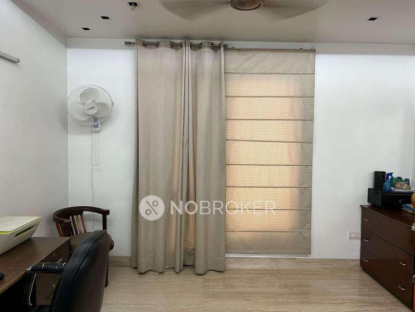 4 BHK Flat For Sale  In Safdarjung Enclave