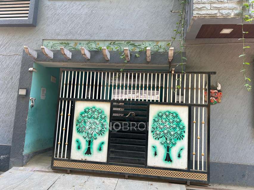 4+ BHK House For Sale  In Benson Town