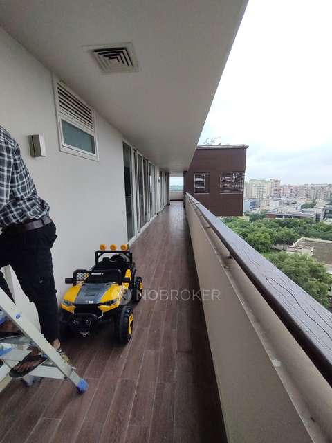 4+ BHK Flat In Salcon The Verandas, Sector 54 For Sale  In Sector 54