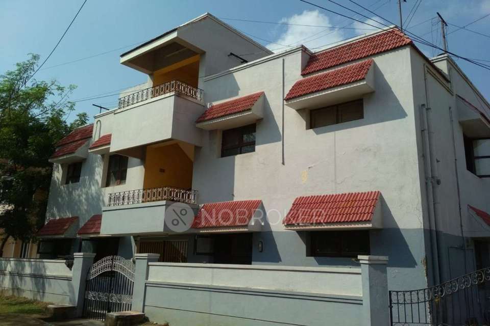 PG for Girls in Thoraipakkam,