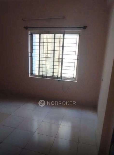 Single Room for Female In 3 BHK  In Apartment In Banaswadi