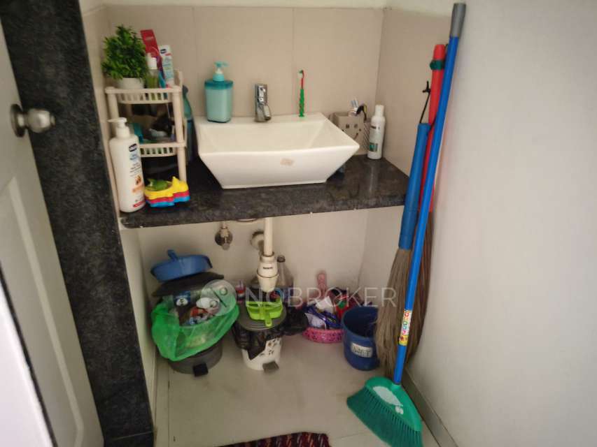 2 BHK Flat In Lanke Westen Tower For Sale  In Wakad