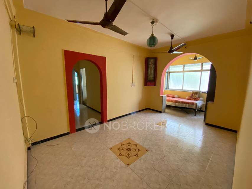 2 BHK Flat In Om Manikanta Chs, Shastri Nagar, Goregoan West for Rent  In New Siddharth Nagar