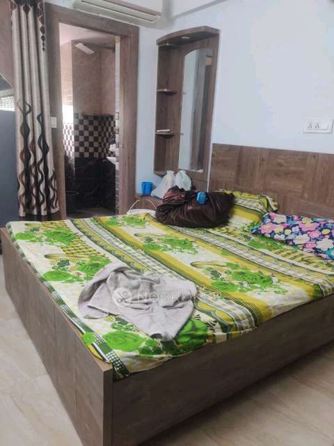1 RK Flat In Suncity Essel Towers For Sale  In Sushant Lok